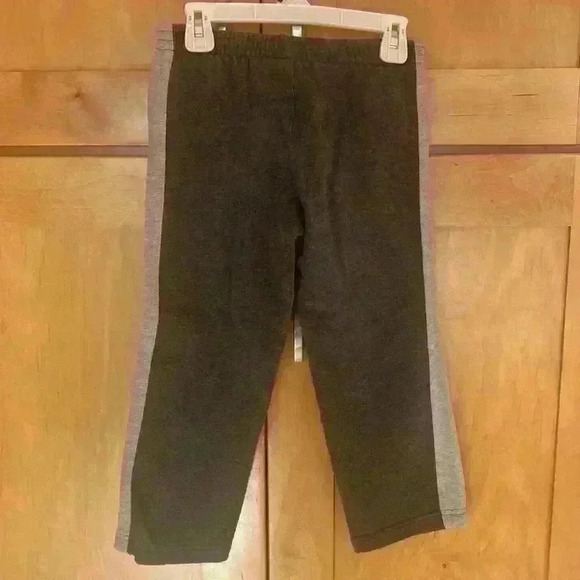 Nike Boy’s Sweatpants - Picture 2 of 8